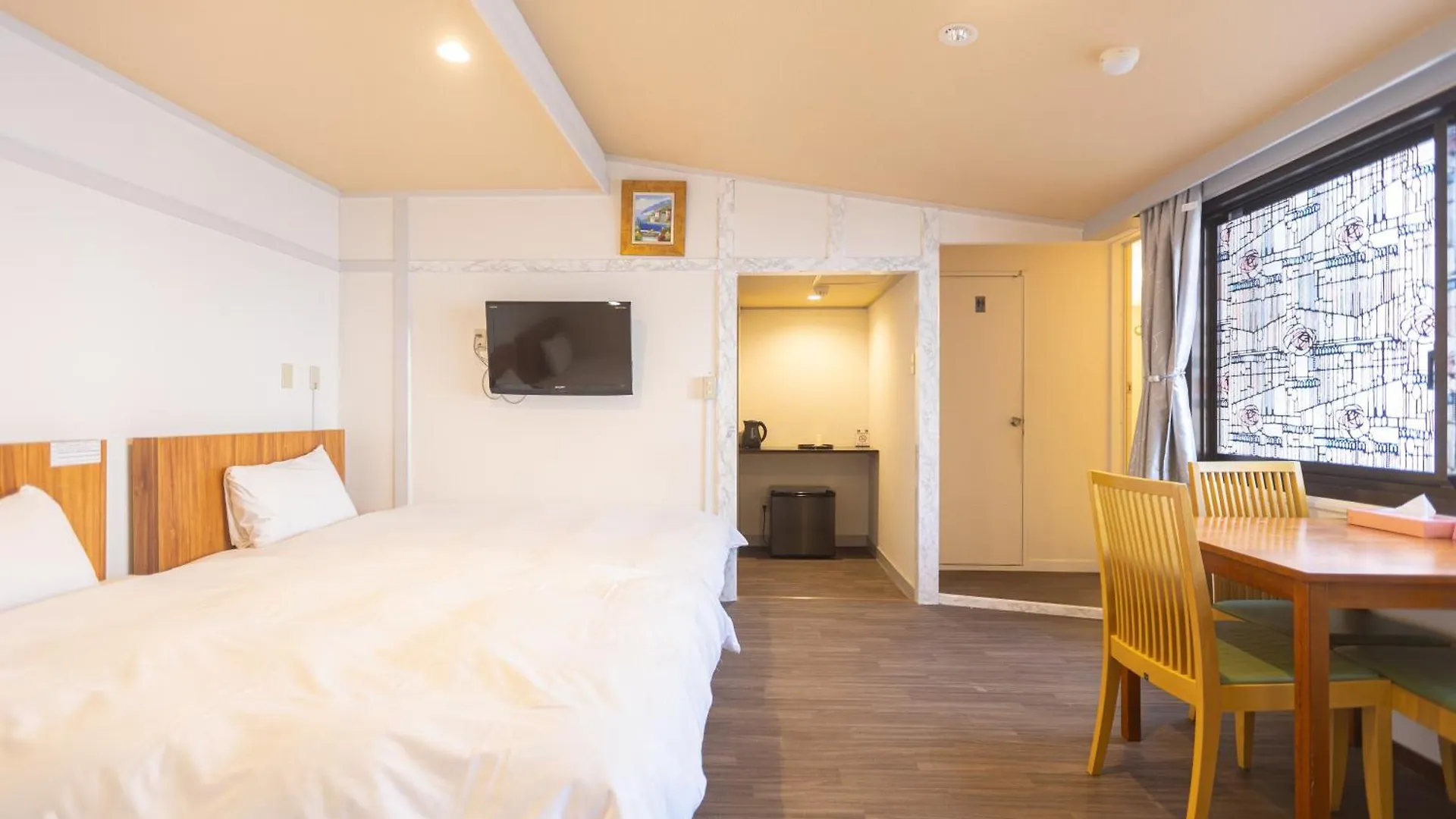 Miro Hotel Dotonbori Osaka 3*,